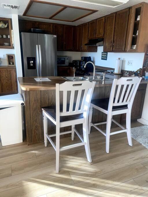 4 Bedroom Home-Casino-State Farm Stadium Only 2 Miles เกล็นเดล ภายนอก รูปภาพ